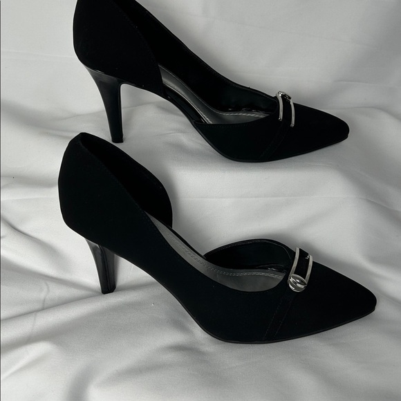 Impo Black Heels with Silver Accent size 8 - Picture 4 of 7